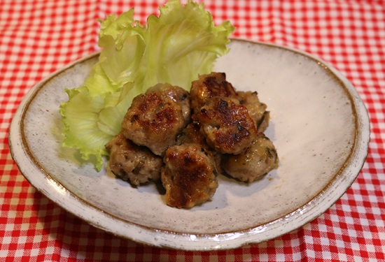 ごぼうチーズ肉団子