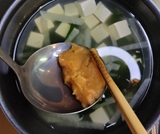 味噌を溶かす