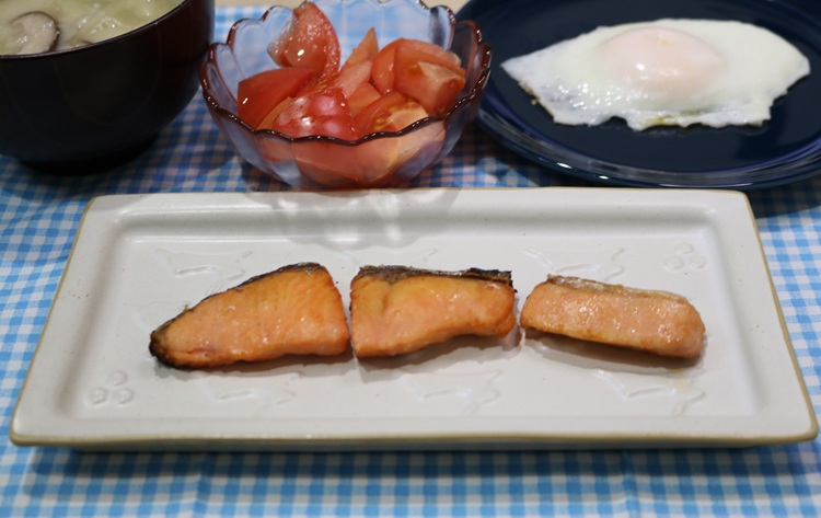 焼き魚（塩鮭）