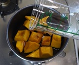 水を入れる