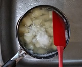 水を切る