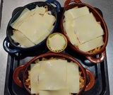チーズをのせる