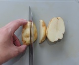 じゃがいもをくし切り