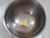 バターを切り出す