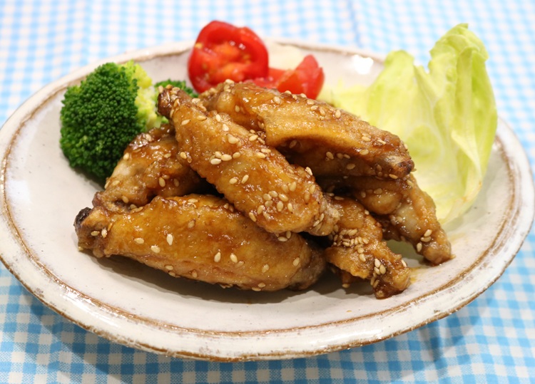 鶏手羽の甘辛揚げ