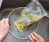 たけのこ水煮を水洗い