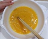 卵を溶く
