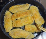 裏面も揚げ焼きにする