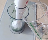 水を加えながら攪拌