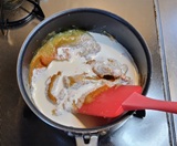 生クリームを加える