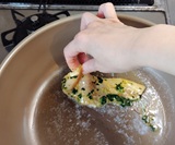 フライパンに広げる