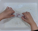 小麦粉をまぶす