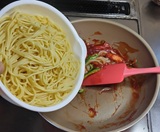 パスタを加える