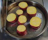 蒸し器で20分ふかす