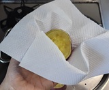 キッチンペーパーで包む