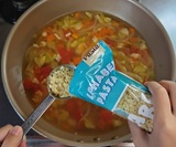 ABCマカロニを加える