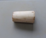 れんこんは皮をむく